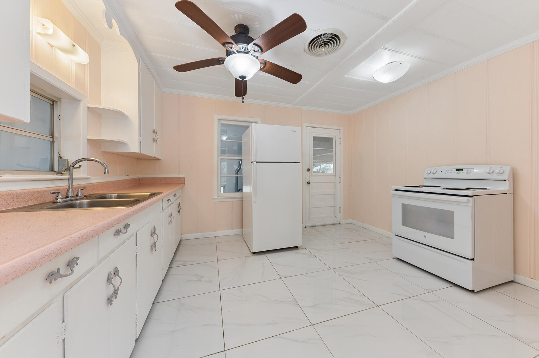 HALPATIOKEE PARK - Residential