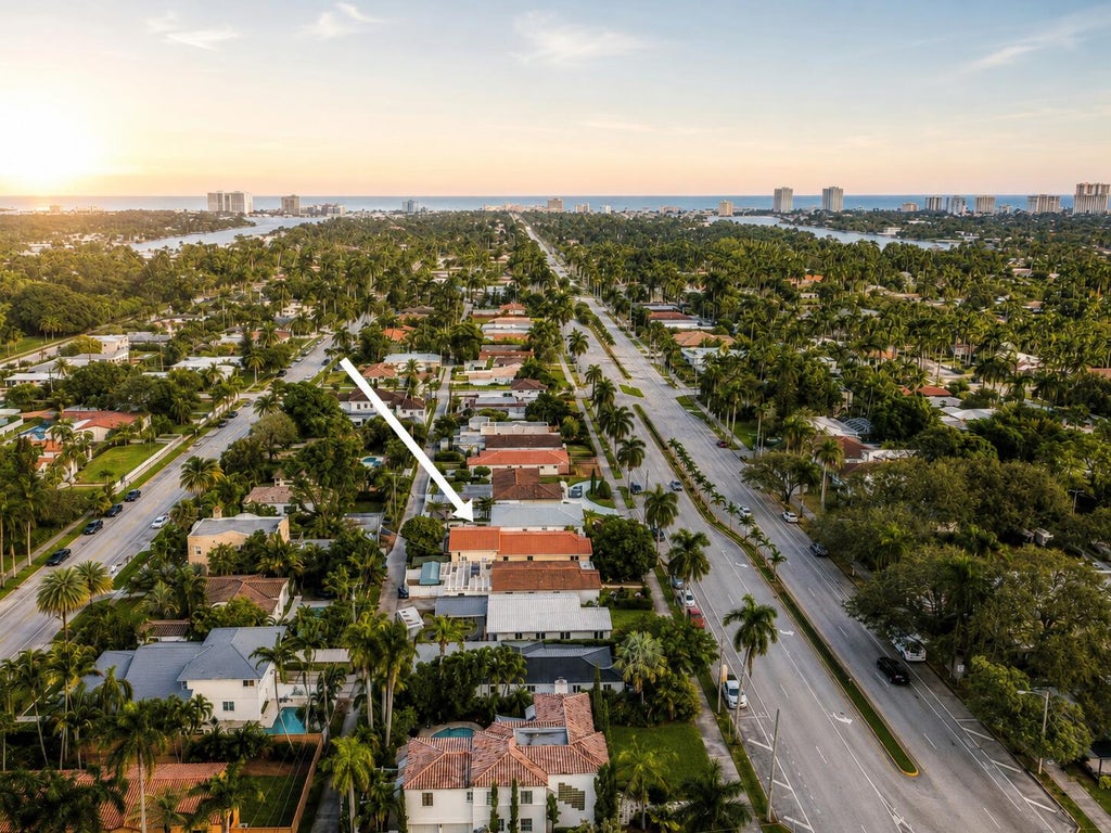 Photo of 1535 HOLLYWOOD Boulevard, Hollywood, FL 33020 (MLS # B26072525)