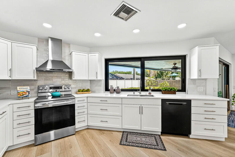 BOCA MADERA - Residential