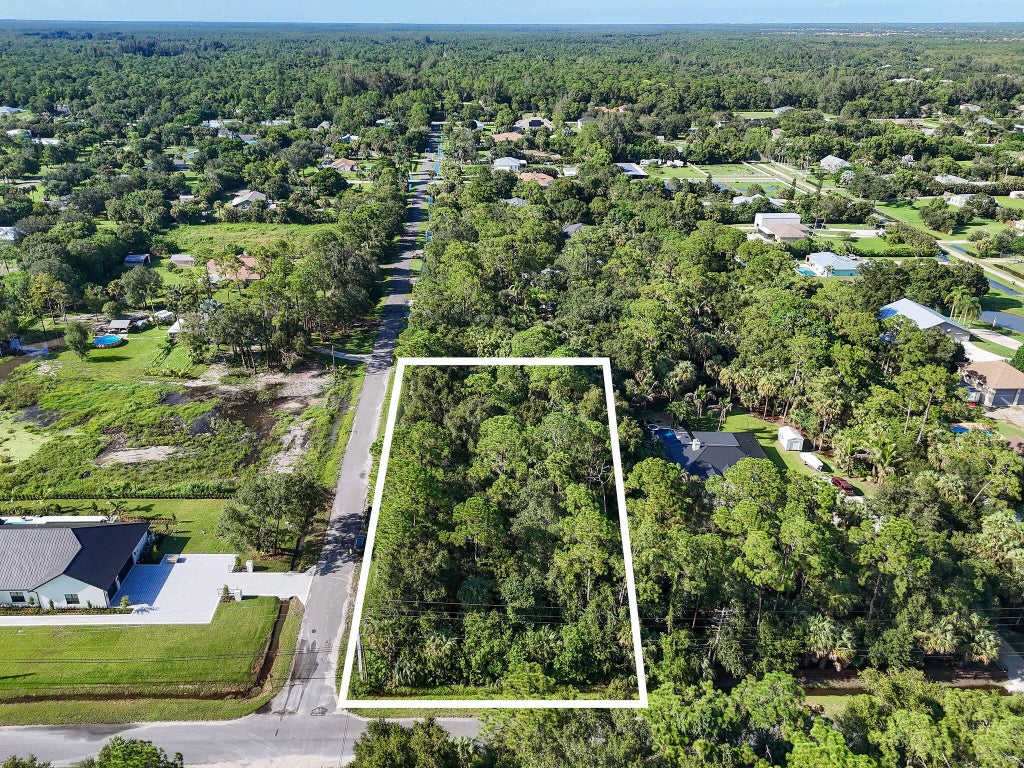 Photo of 9475 Sandy Run Road, Jupiter, FL 33478 (MLS # B26071374)