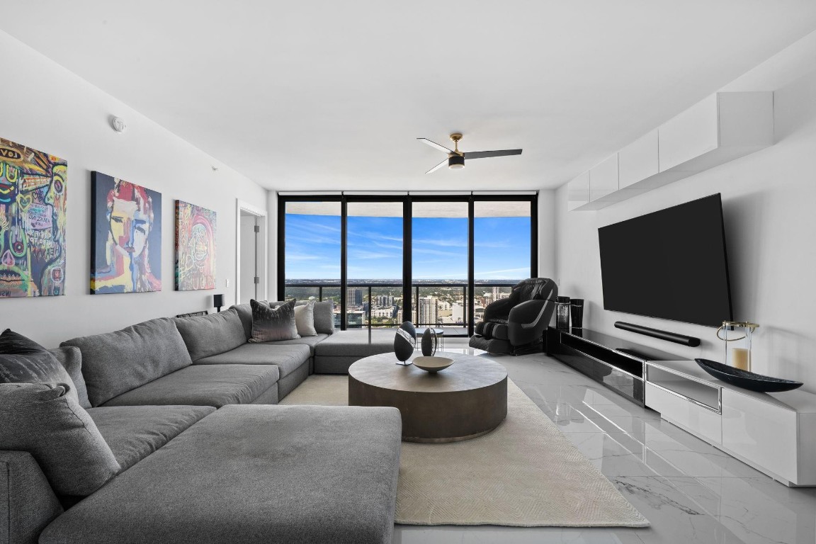 100 Las Olas - Residential