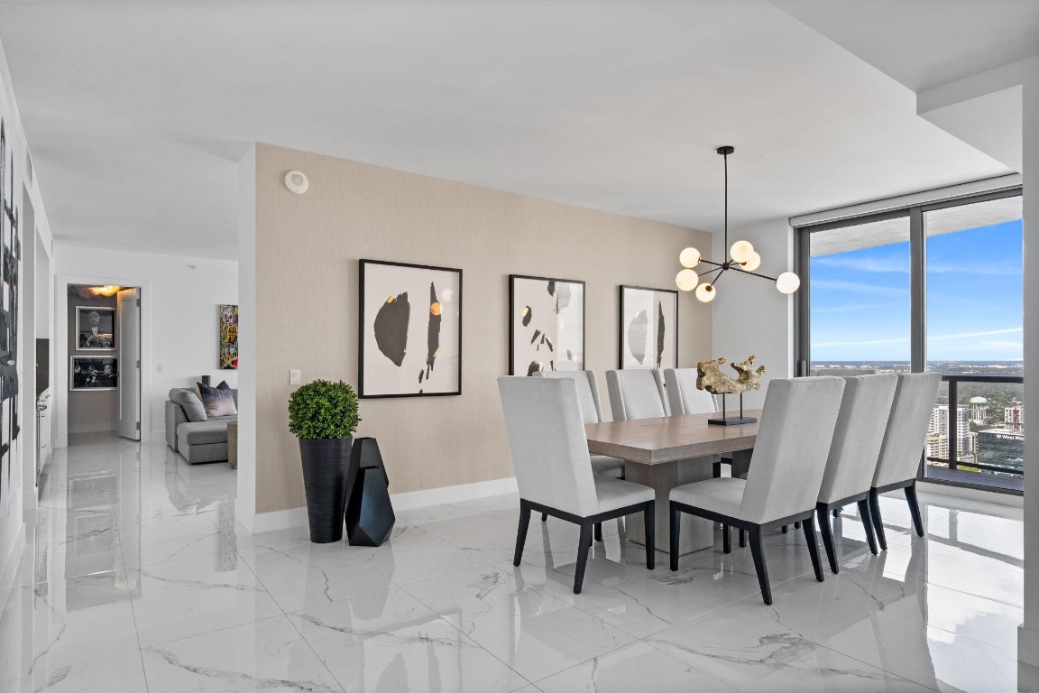 100 Las Olas - Residential