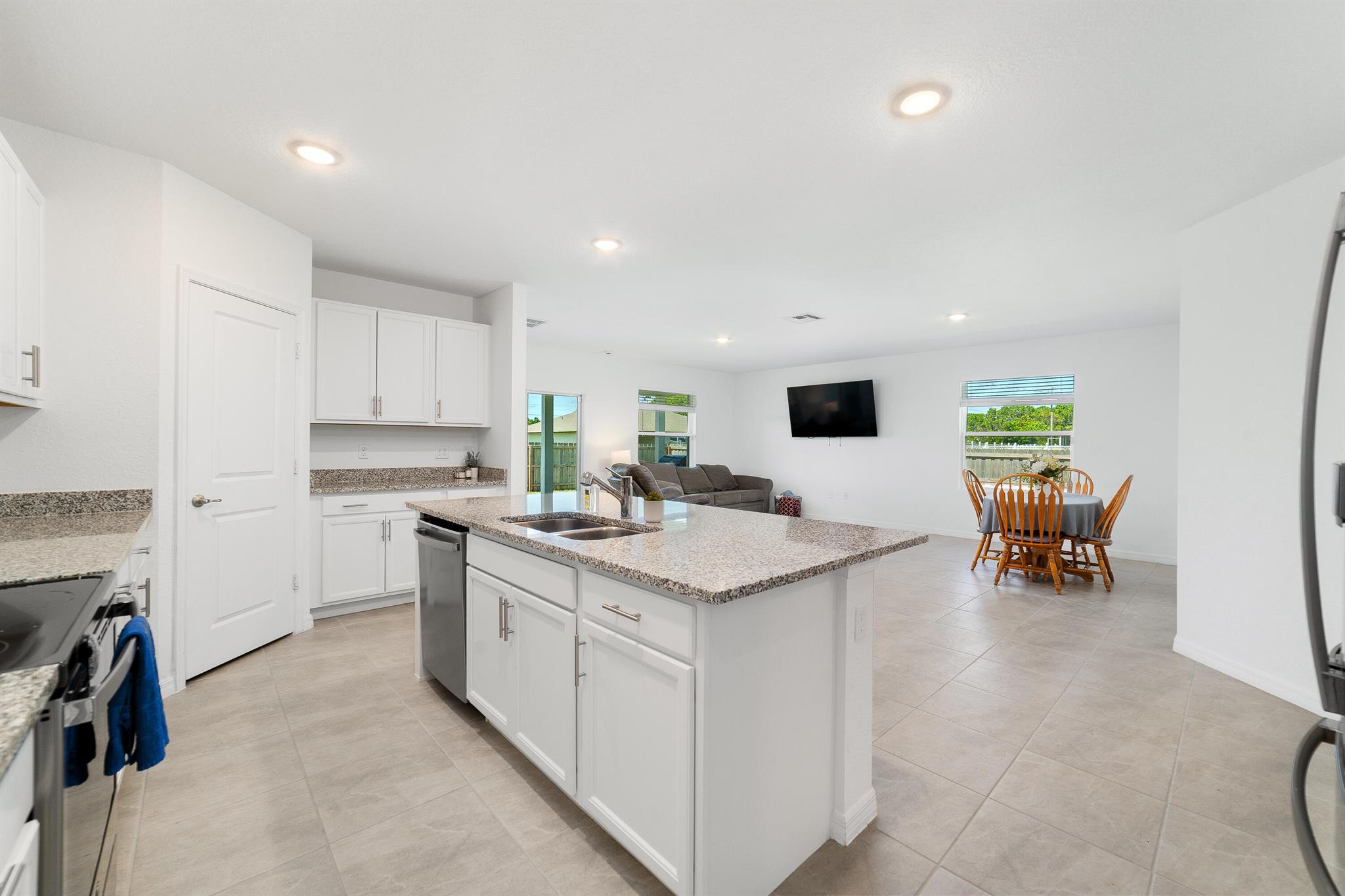 PORT ST LUCIE SECTION 33 - Residential