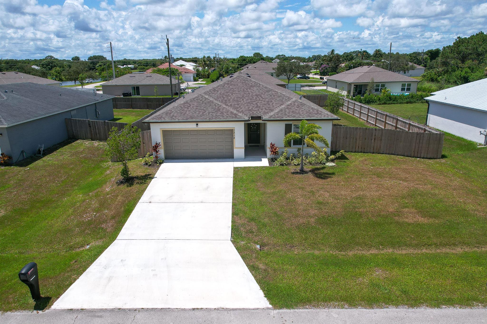 PORT ST LUCIE SECTION 33 - Residential