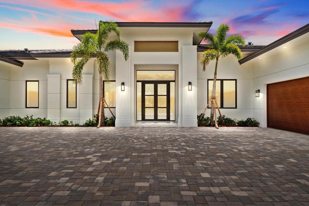 Photo of 11921 Torreyanna Circle, Palm Beach Gardens, FL 33412 (MLS # R10935399)