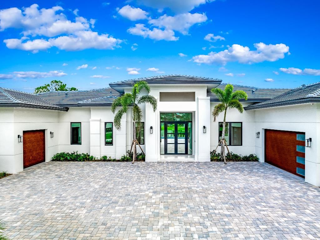 Photo of 11921 Torreyanna Circle, Palm Beach Gardens, FL 33412 (MLS # R10935399)