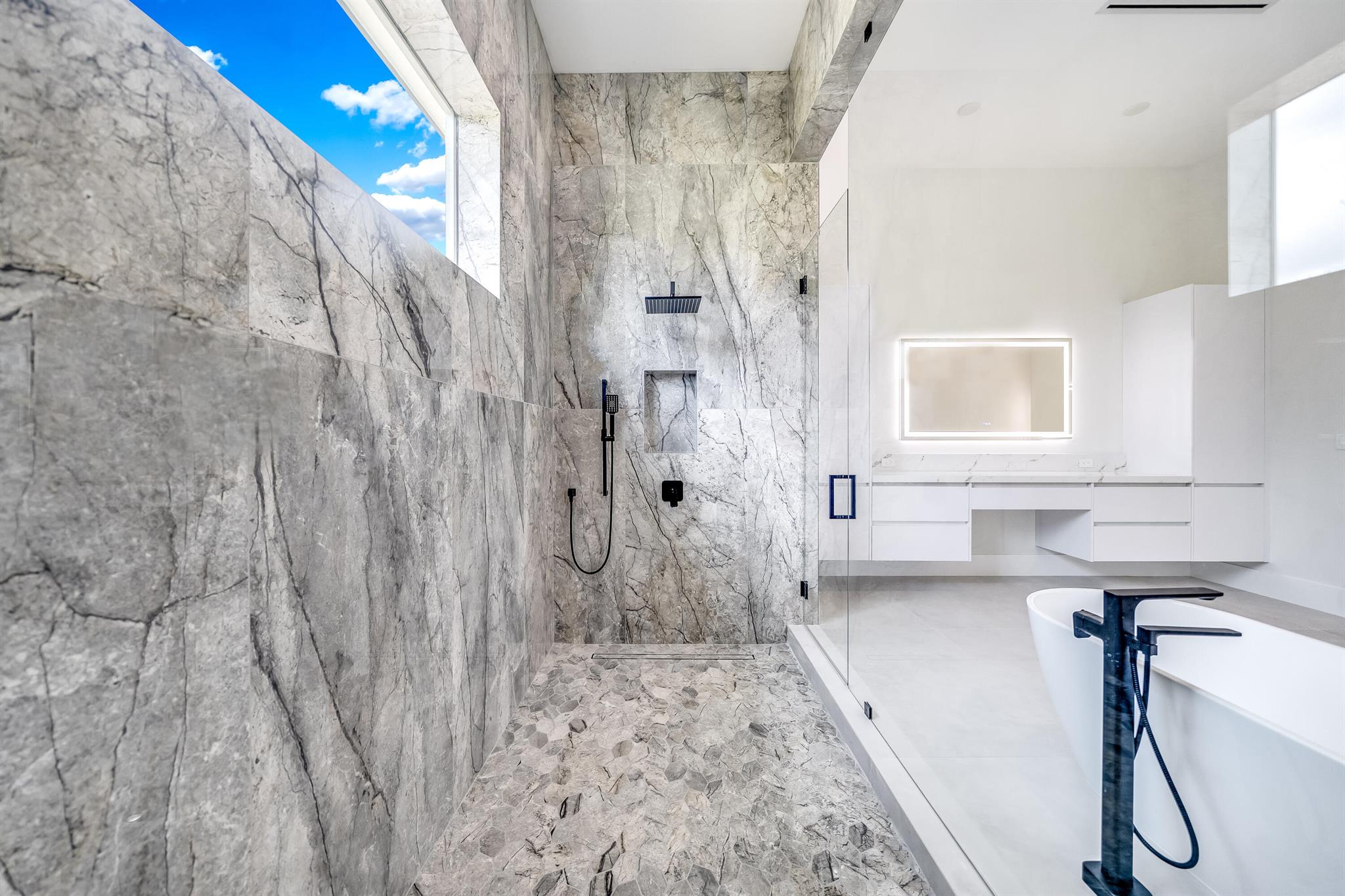 STONEWAL ESTATES - Residential