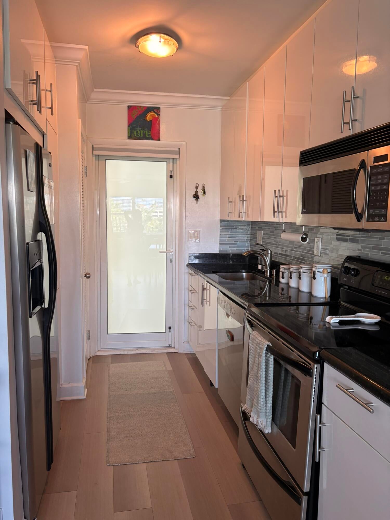 3250 NE 28TH Street 406