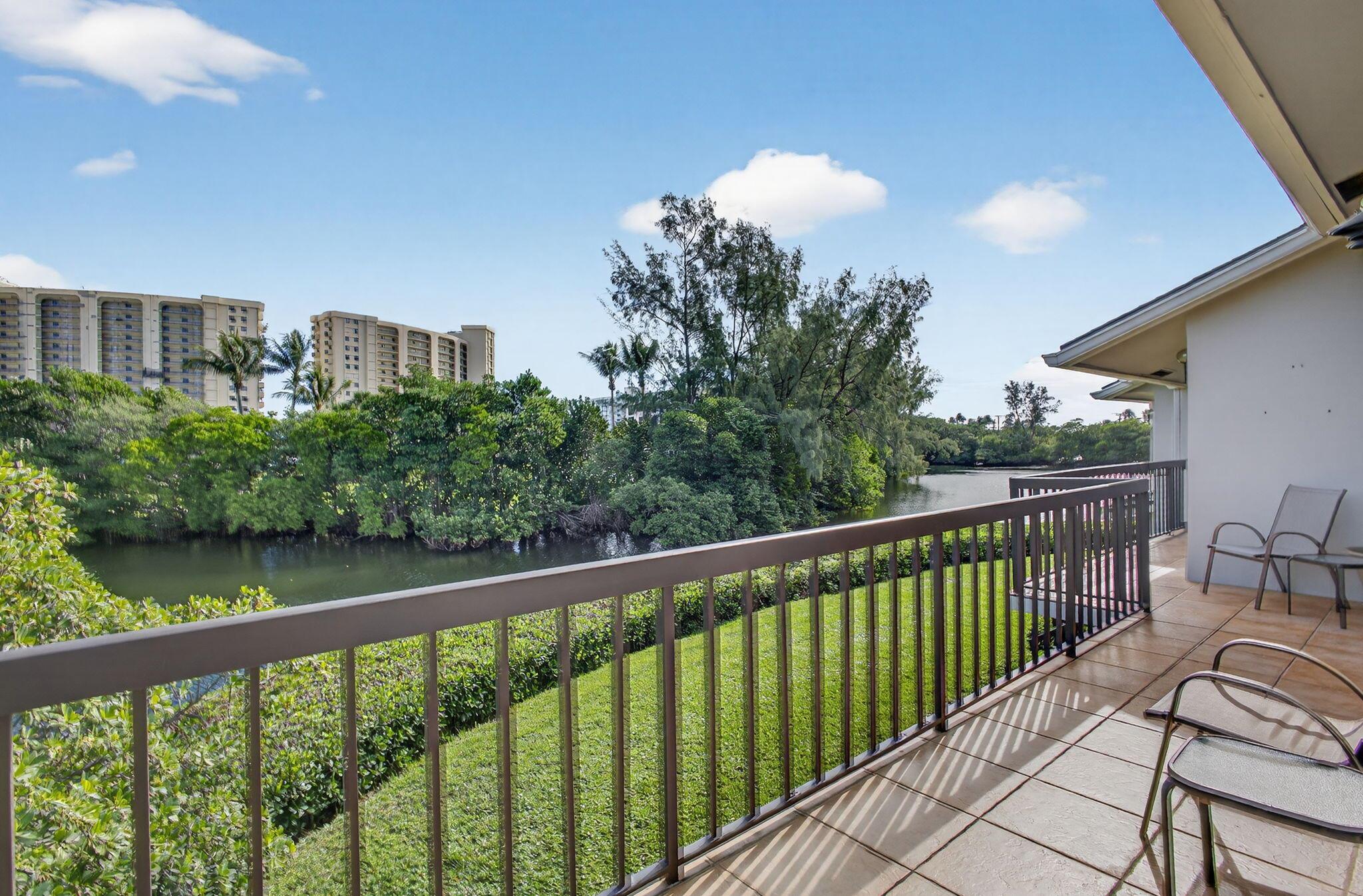 JUPITER DUNES CONDO - Residential