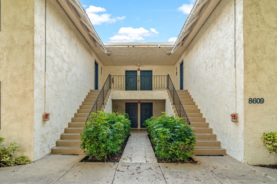 MONTEREY GARDENS - Residential Lease