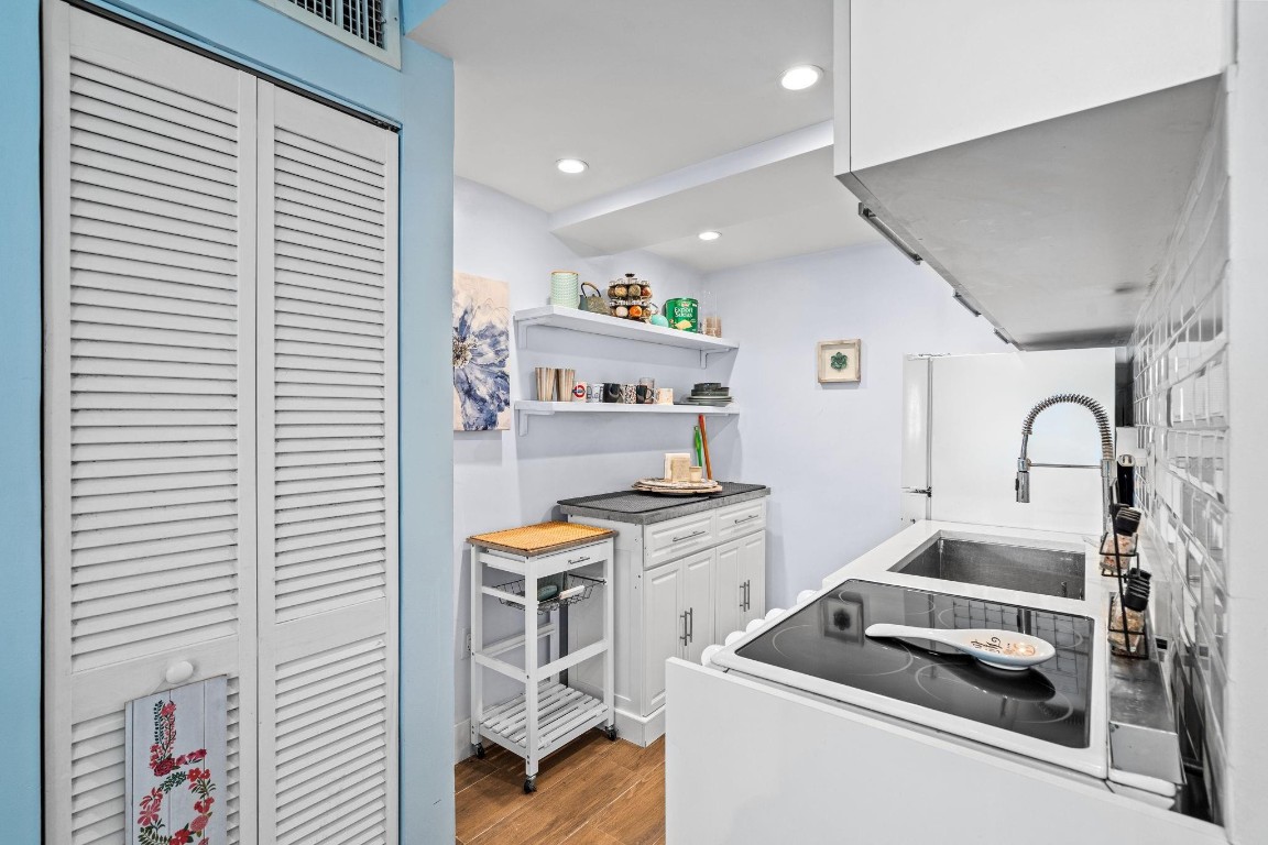 MONTEREY GARDENS - Residential Lease