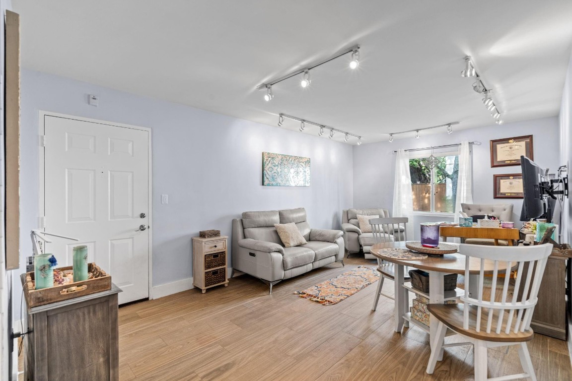 MONTEREY GARDENS - Residential Lease