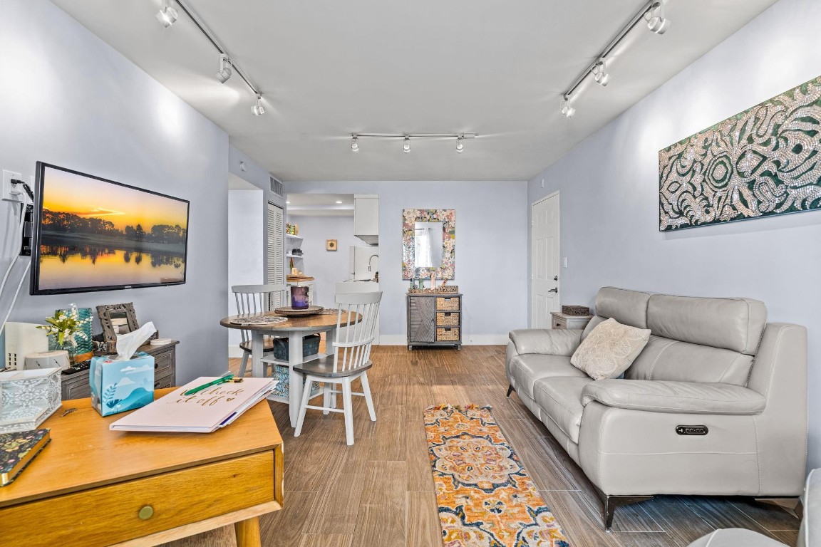 MONTEREY GARDENS - Residential Lease