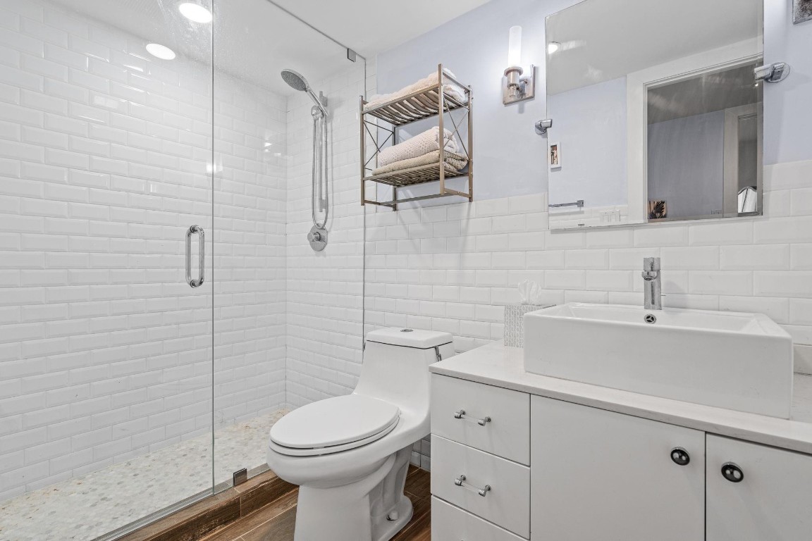 MONTEREY GARDENS - Residential Lease