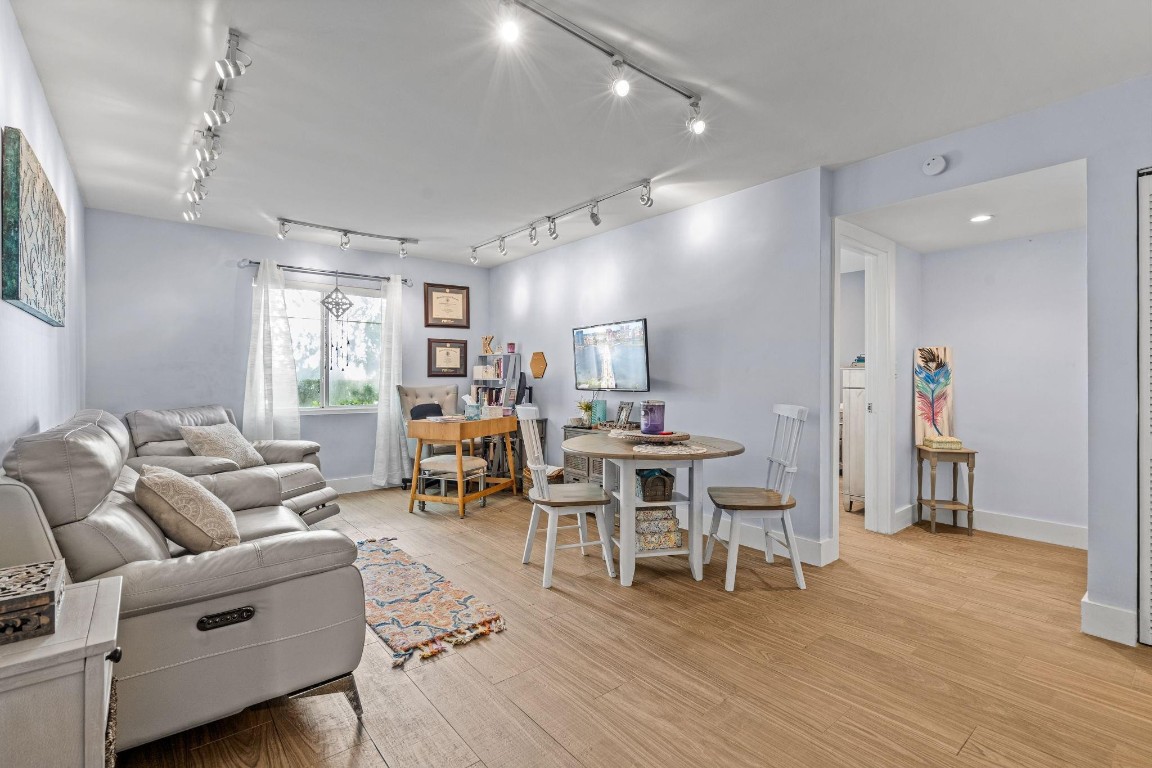 MONTEREY GARDENS - Residential Lease