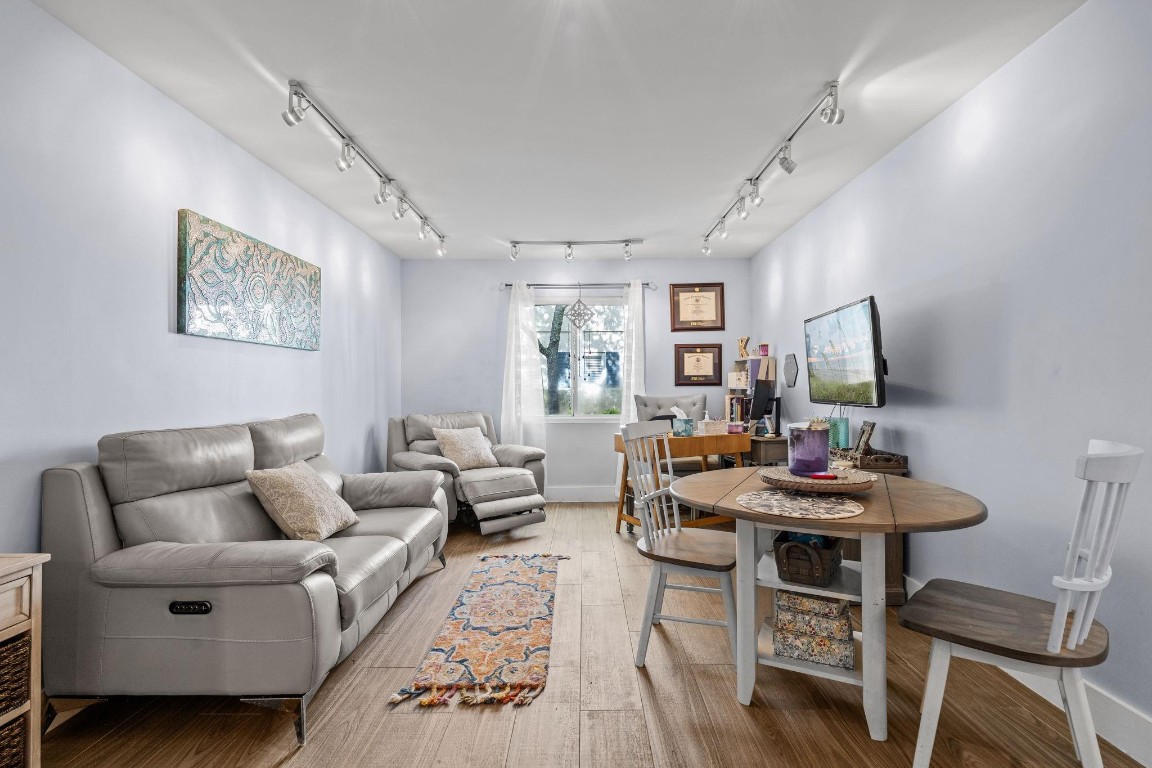 MONTEREY GARDENS - Residential Lease