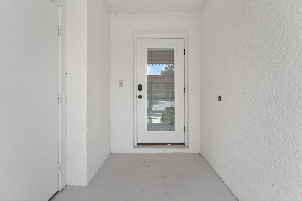 GOLF VILLAS CONDO - Residential Lease