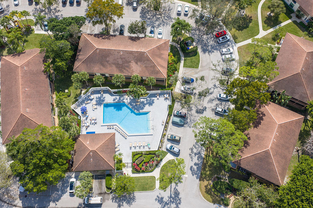 GOLF VILLAS CONDO - Residential Lease