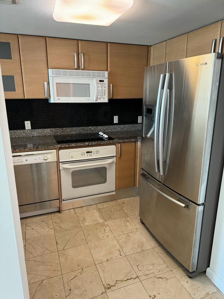 Skyline On Brickell Condo - Residential Lease