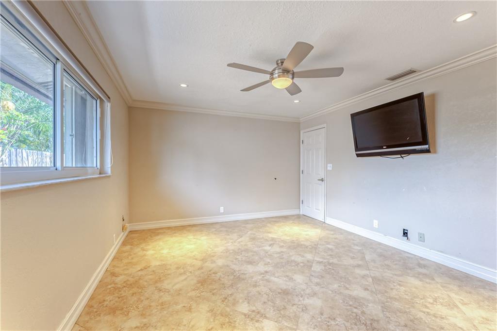 WEST DEERFIELD BEACH - Residential