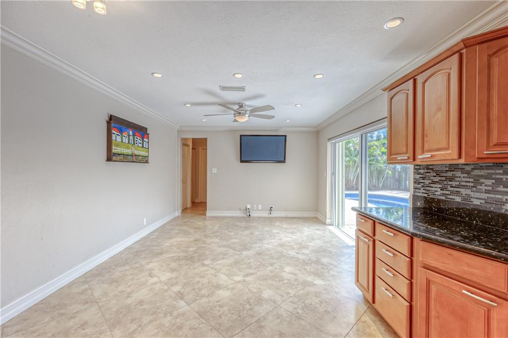 WEST DEERFIELD BEACH - Residential