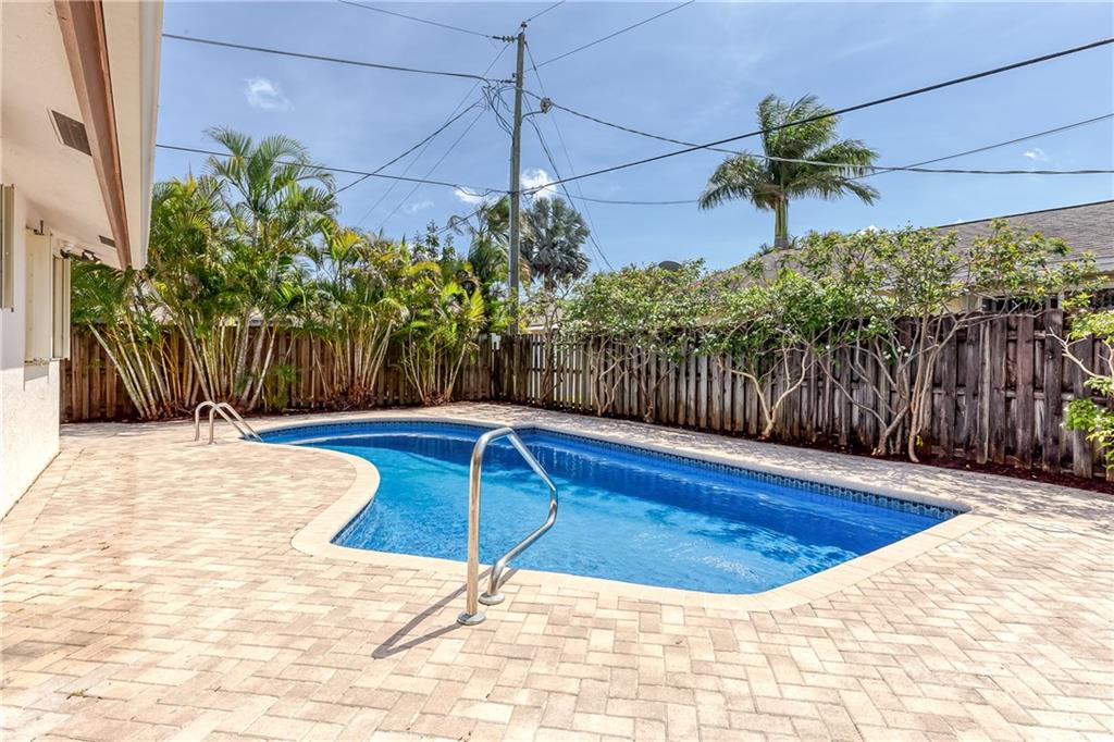 WEST DEERFIELD BEACH - Residential