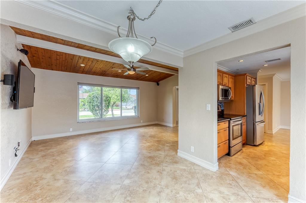 WEST DEERFIELD BEACH - Residential