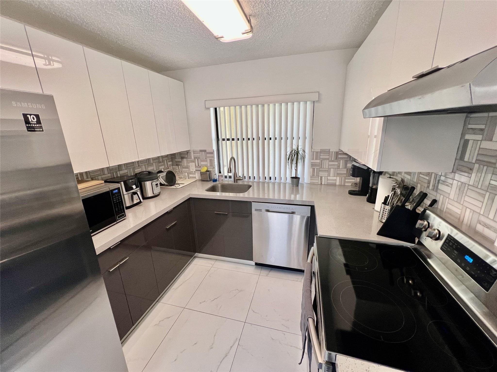 17034 NW 66th Ct 0