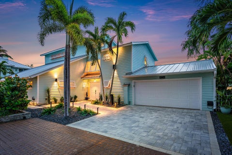 Tiny photo for 604 Xanadu Place, Jupiter, FL 33477 (MLS # B26090370)