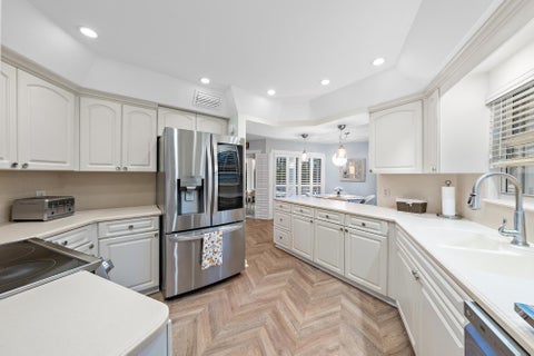 Tiny photo for 604 Xanadu Place, Jupiter, FL 33477 (MLS # B26090370)