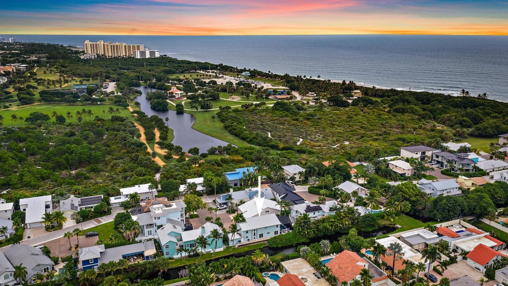 Photo of 604 Xanadu Place, Jupiter, FL 33477 (MLS # B26090370)