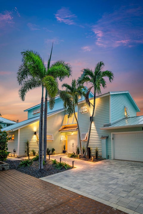 Tiny photo for 604 Xanadu Place, Jupiter, FL 33477 (MLS # B26090370)
