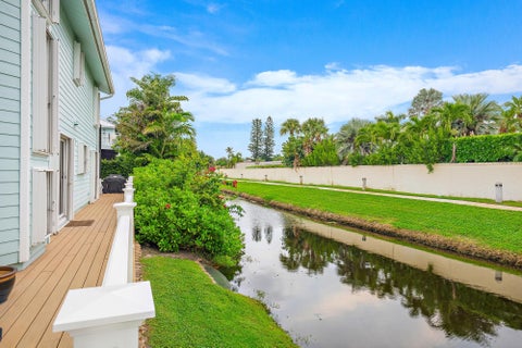 Tiny photo for 604 Xanadu Place, Jupiter, FL 33477 (MLS # B26090370)