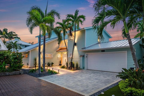 Tiny photo for 604 Xanadu Place, Jupiter, FL 33477 (MLS # B26090370)