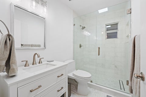 Tiny photo for 604 Xanadu Place, Jupiter, FL 33477 (MLS # B26090370)