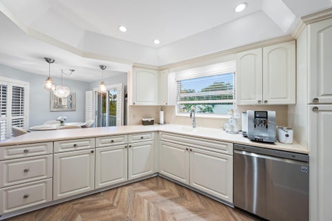 Tiny photo for 604 Xanadu Place, Jupiter, FL 33477 (MLS # B26090370)