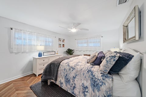 Tiny photo for 604 Xanadu Place, Jupiter, FL 33477 (MLS # B26090370)