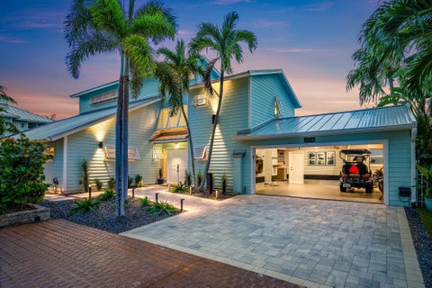 Tiny photo for 604 Xanadu Place, Jupiter, FL 33477 (MLS # B26090370)