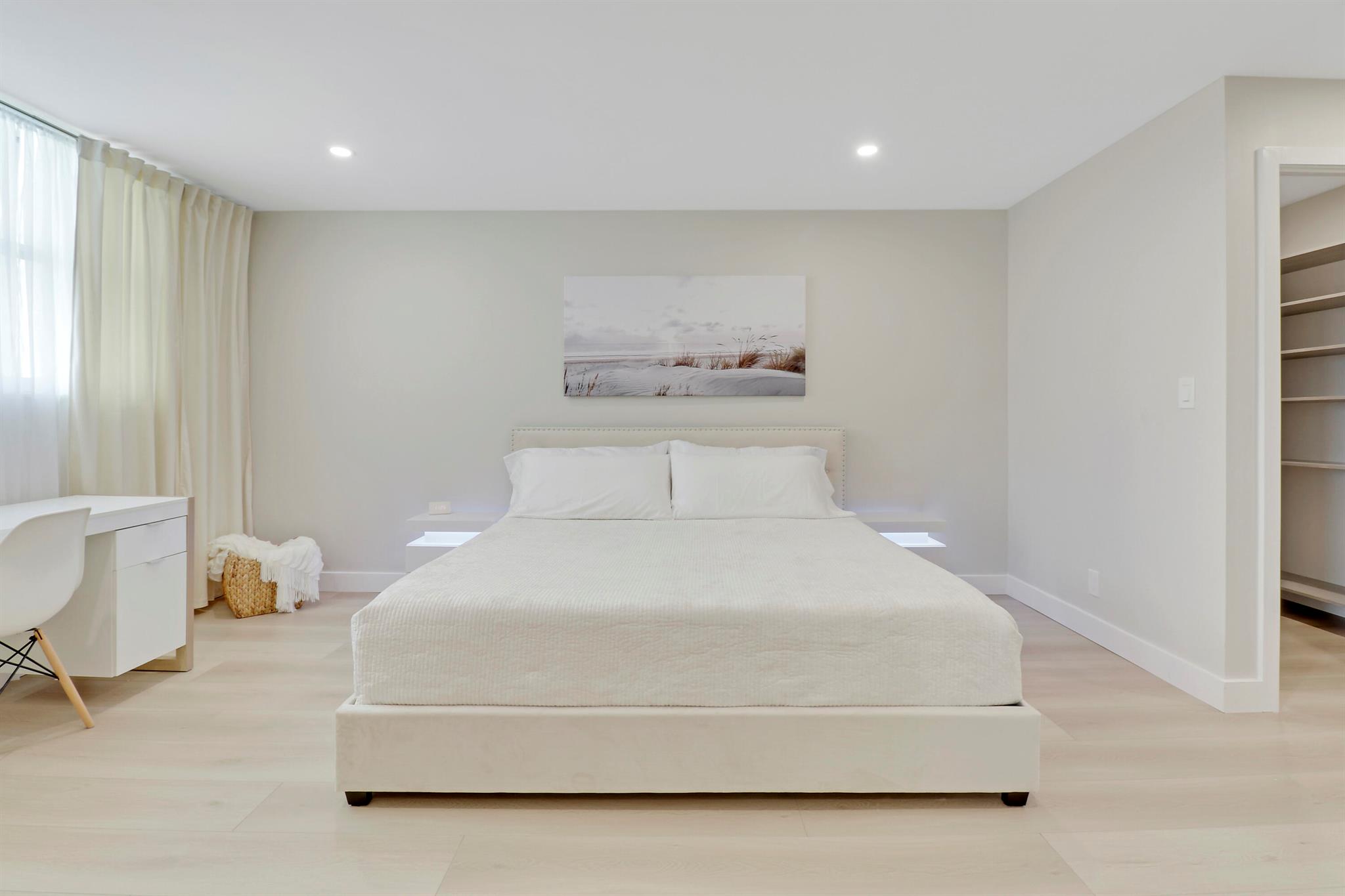 LE CHATEAU ROYAL CONDO - Residential Lease