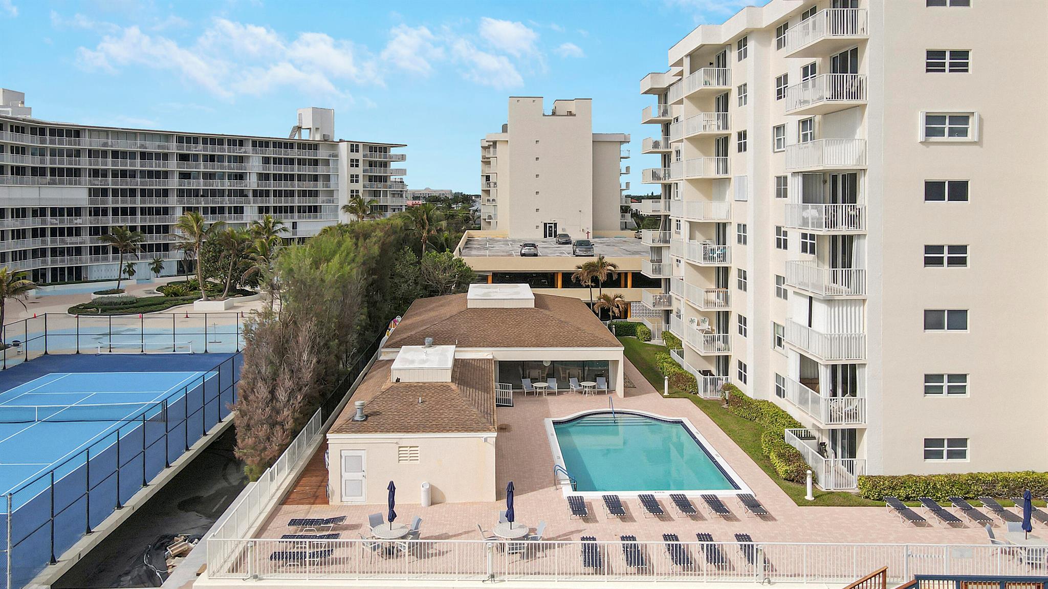 LE CHATEAU ROYAL CONDO - Residential Lease