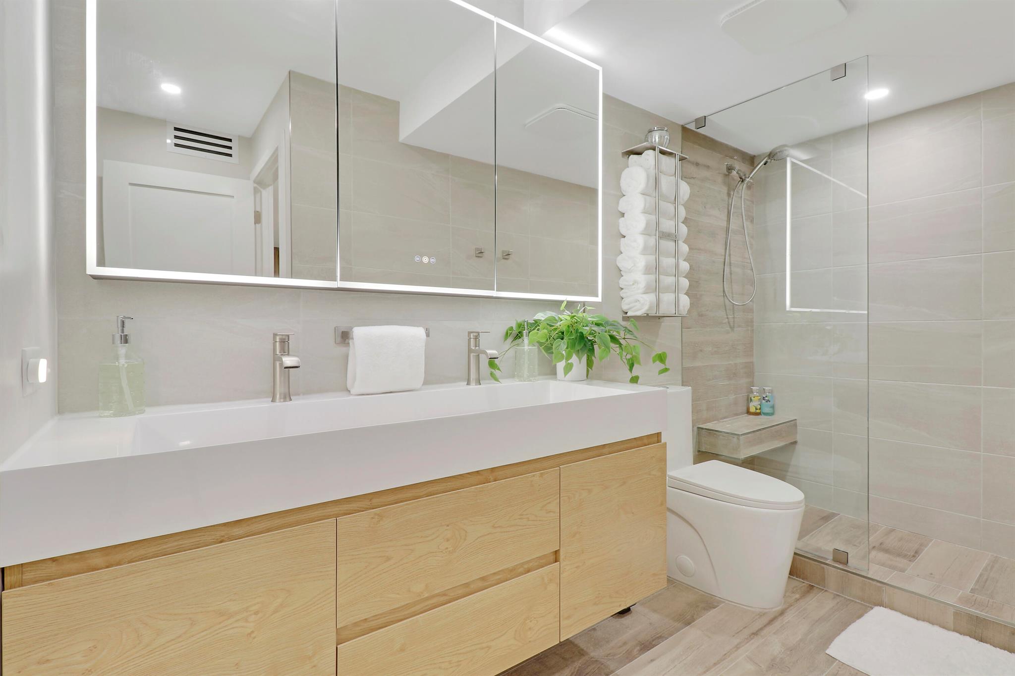 LE CHATEAU ROYAL CONDO - Residential Lease