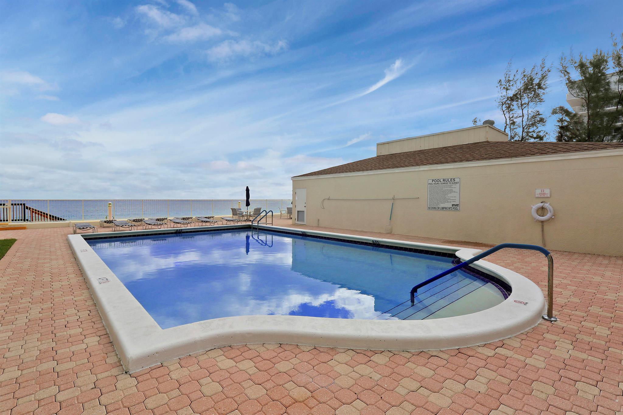 LE CHATEAU ROYAL CONDO - Residential Lease