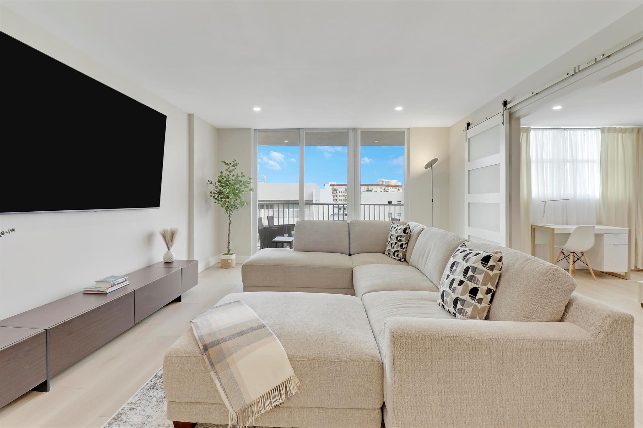 LE CHATEAU ROYAL CONDO - Residential Lease