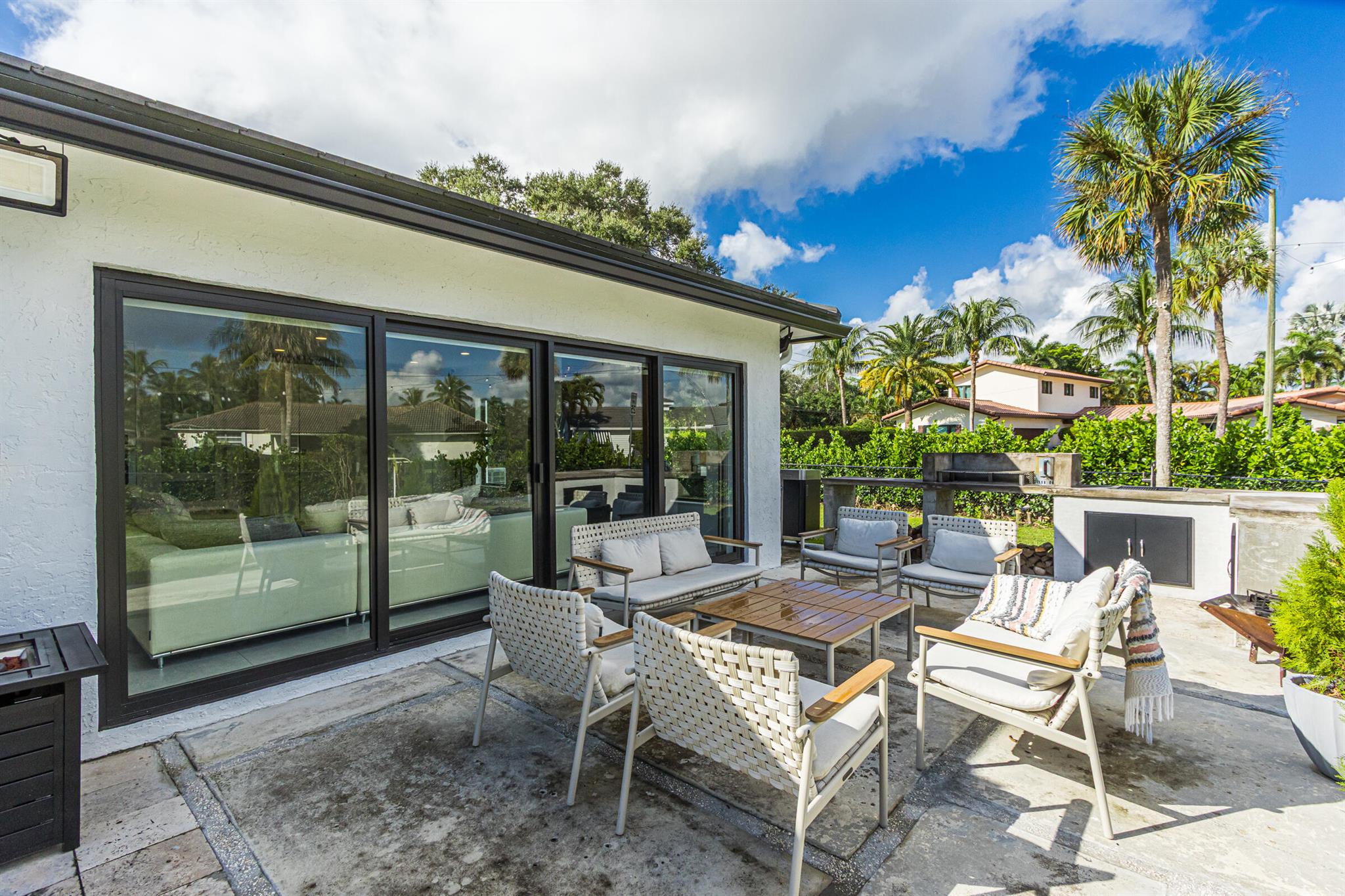 LAKE FLORESTA PARK - Residential