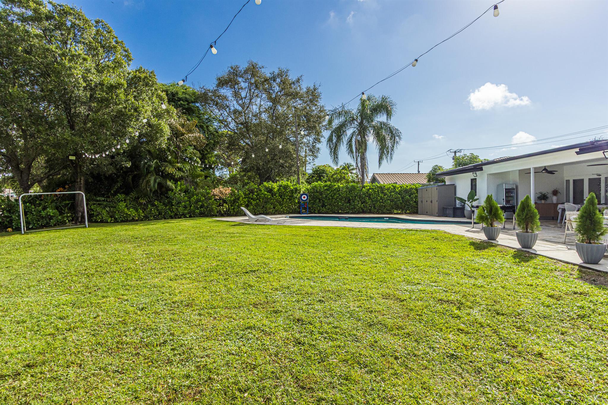 LAKE FLORESTA PARK - Residential