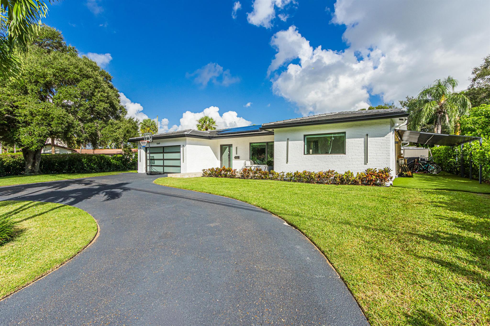 View photos, virtual tours, details... 1049 W Palmetto Park Road S