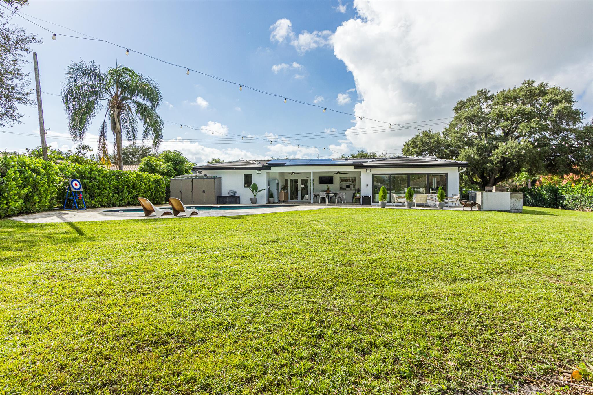 LAKE FLORESTA PARK - Residential