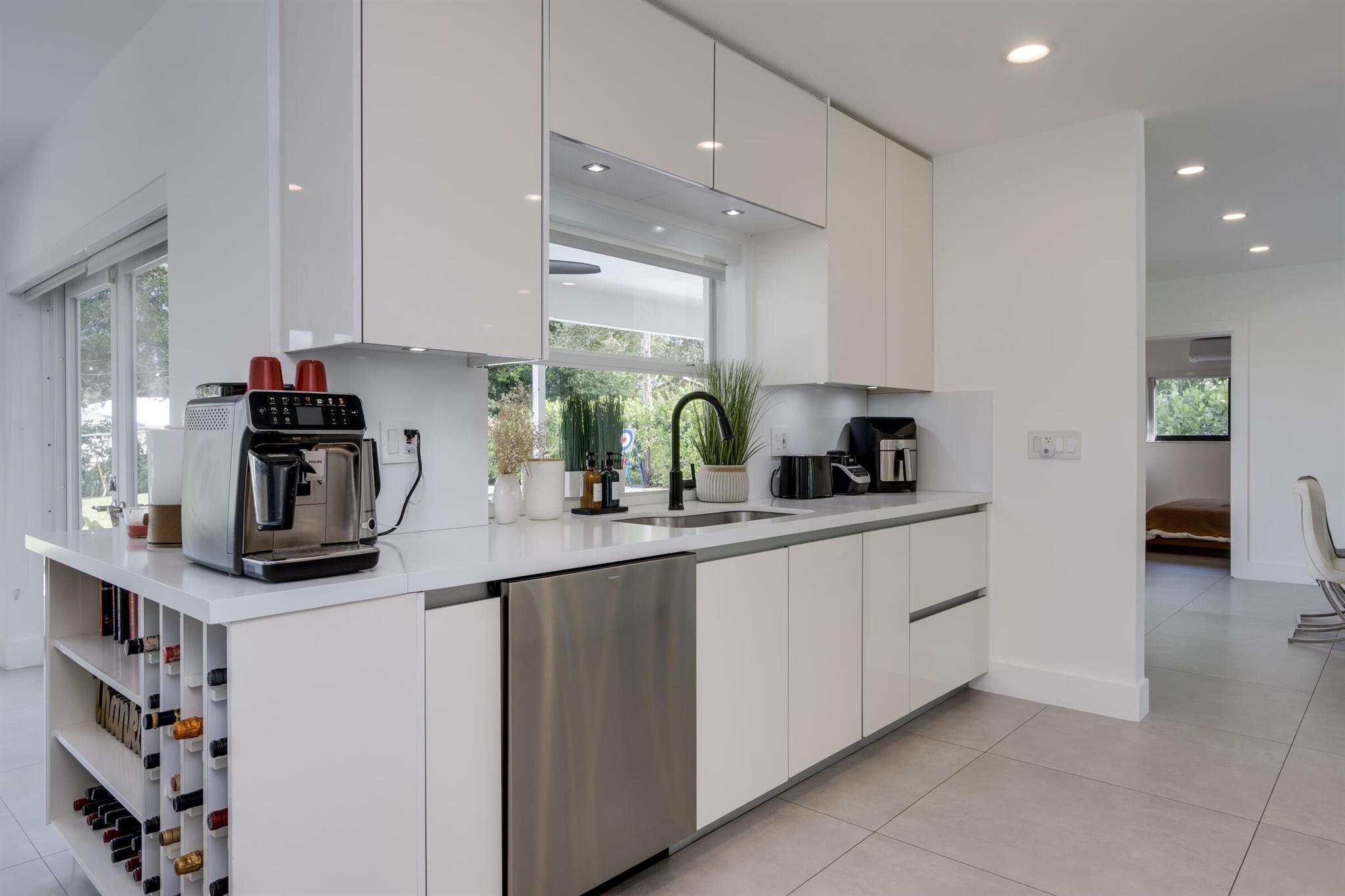 LAKE FLORESTA PARK - Residential