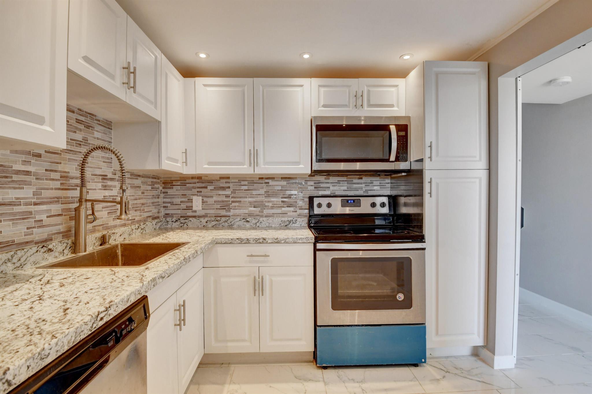 BOCA TEECA CONDO 3 - Residential