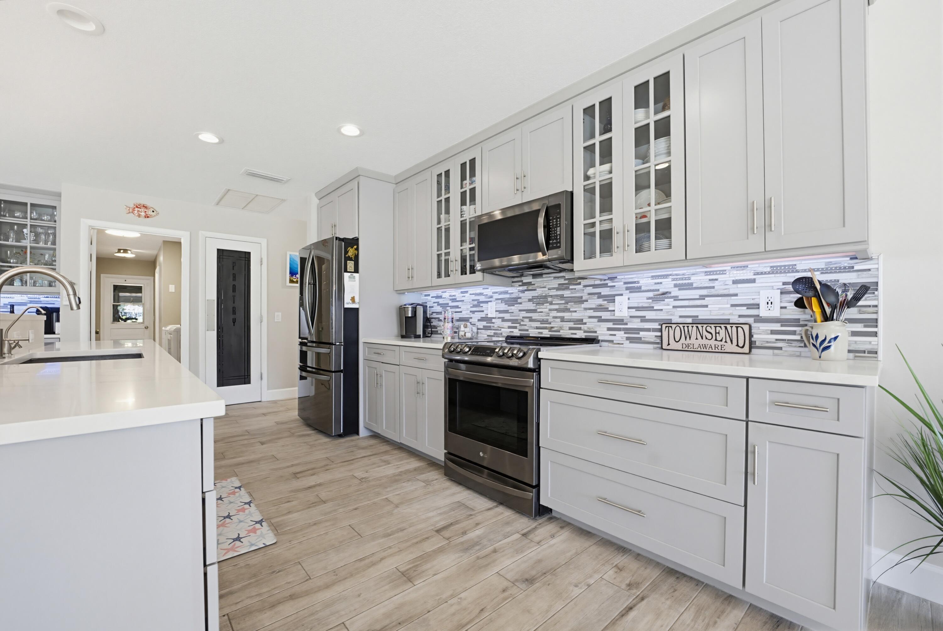 YACHT & COUNTRY CLUB OF STUART - Residential